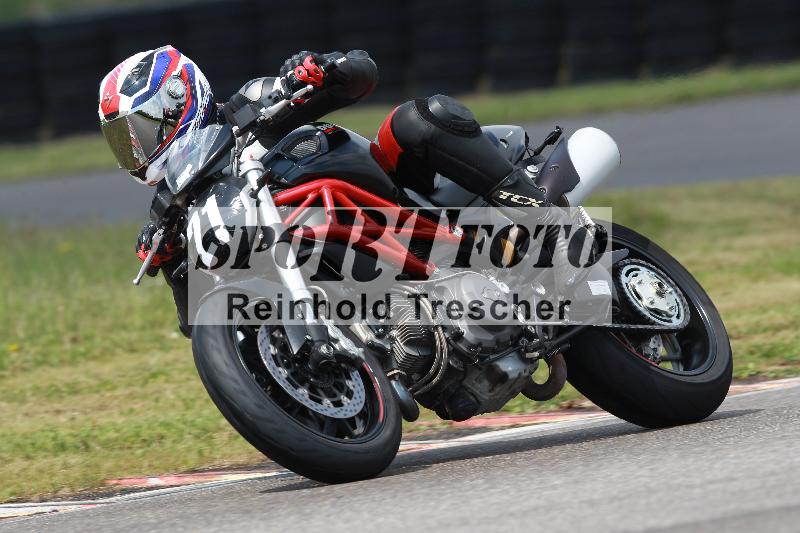 /Archiv-2022/13 25.04.2022 Plüss Moto Sport ADR/Freies Fahren/21